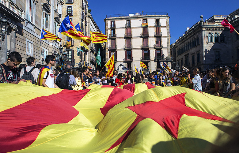 Investors Eye Fractious Spain for Bargains